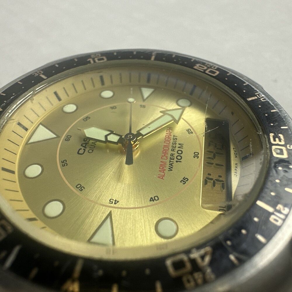 Casio “Arnie” AMW-320R Mens Alarm Chronograph Watch Vintage New Band And Battery - Picture 7 of 8